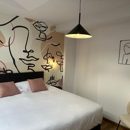Hotel Le Dormeur Du Val Charleville-Mézières Dış mekan fotoğraf